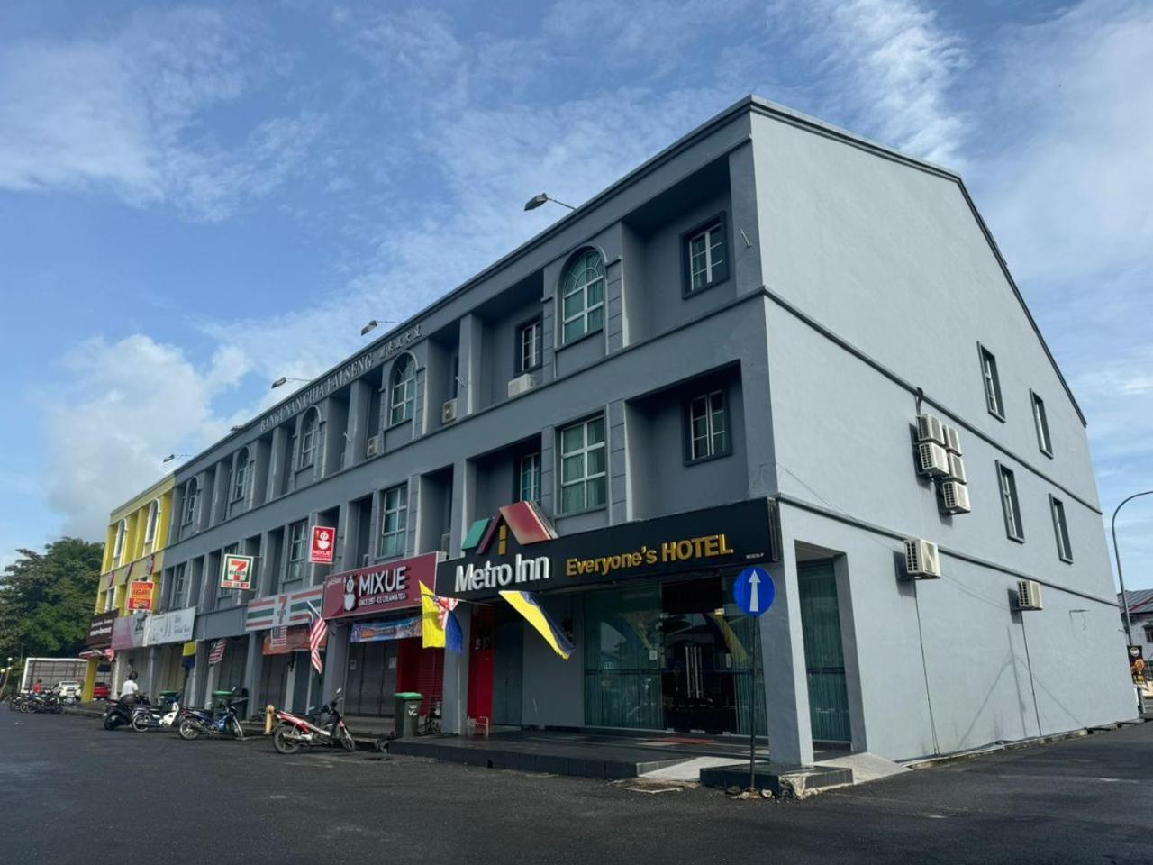 Metroinn Hotel Arau Exterior photo